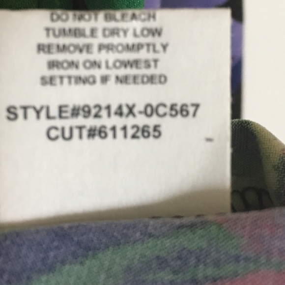 Elastic Waist Flowery skirt - Picture 4 of 5